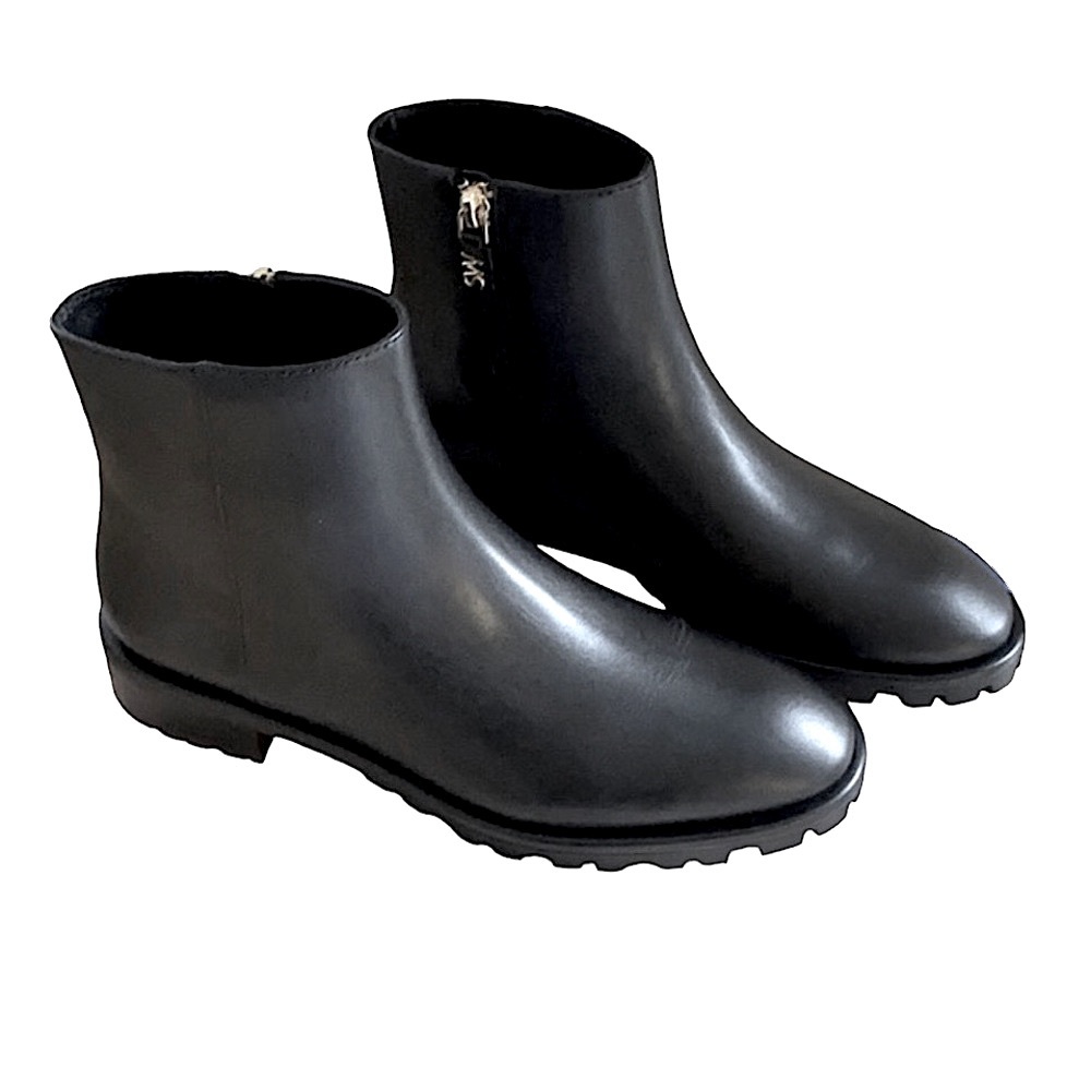 Stuart Weitzman Maelie‎ Lug Sole Ankle Boot - Picture 2 of 11